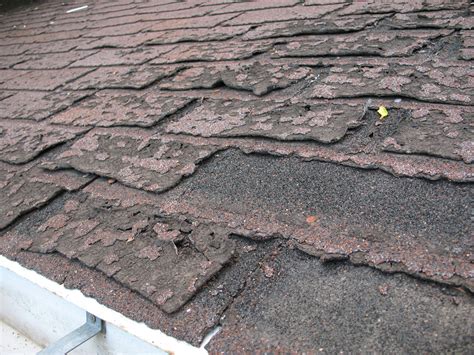 how long does roof tar smell last|Roofing tar smell still there : r/Roofing